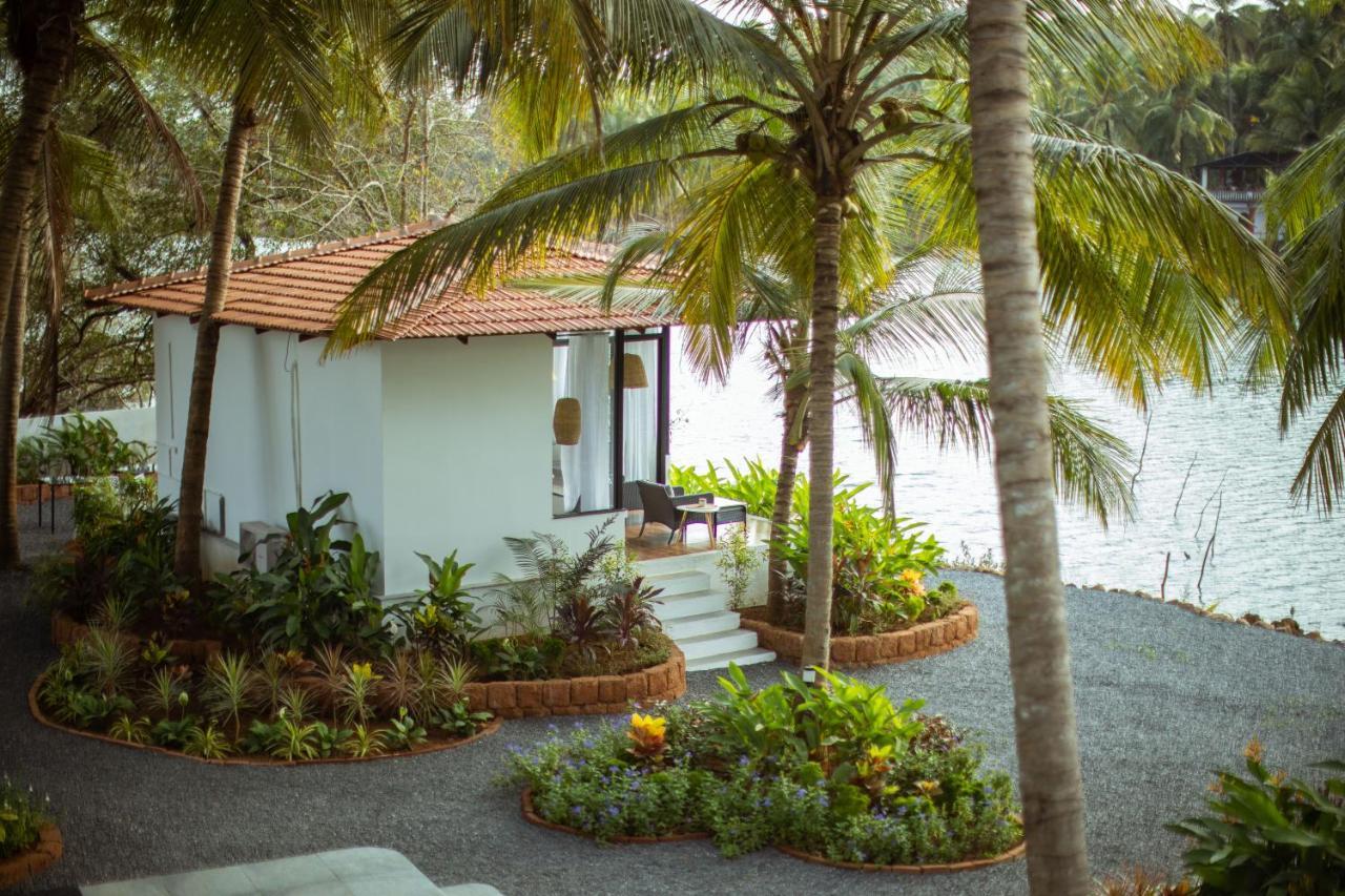 Pont Bleu Suites Riverside & Pool Canacona Exterior photo